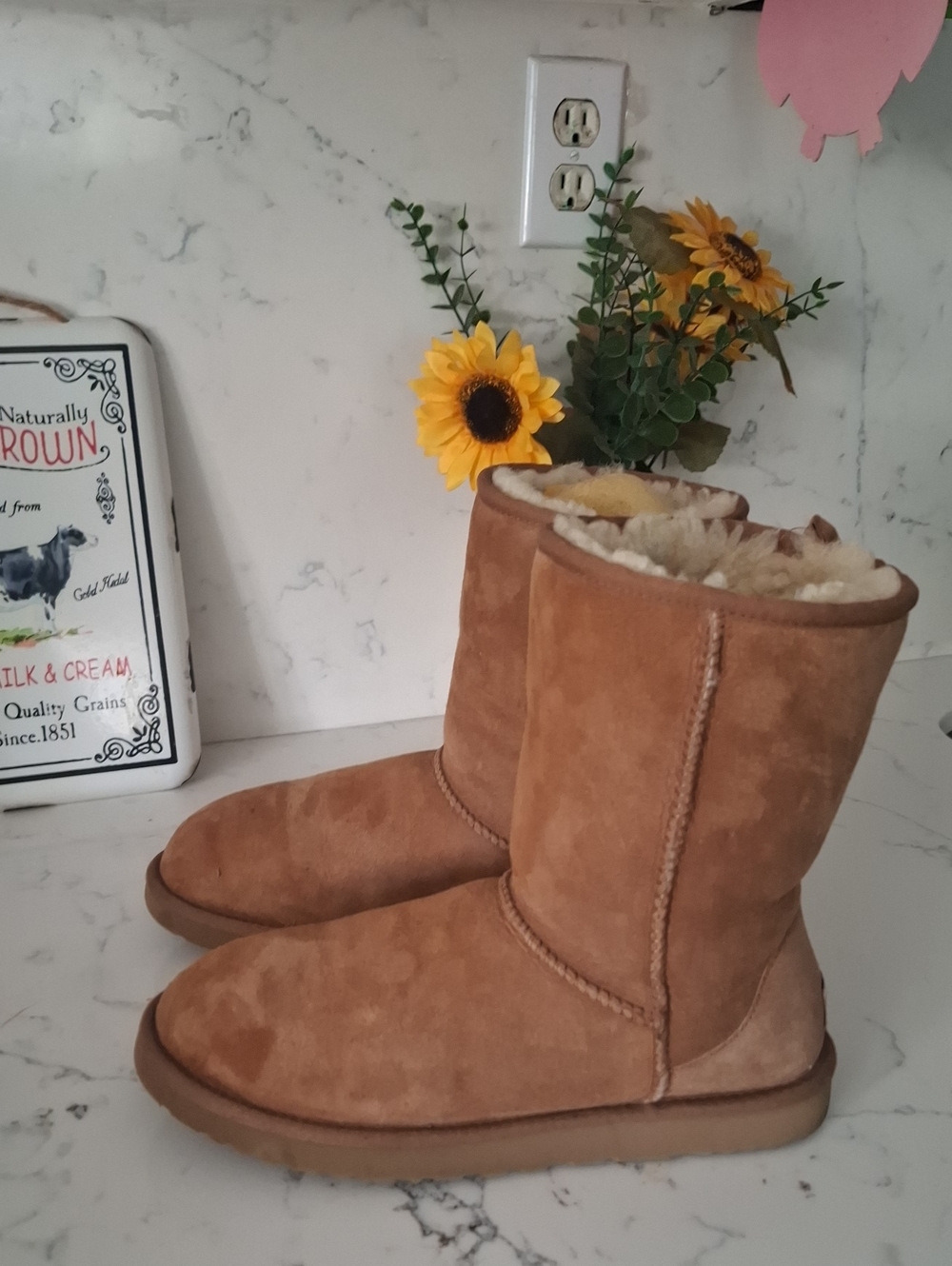 UGG Womens Chestnut Classic Short Suede Shearling Boots - Picture 3 of 9